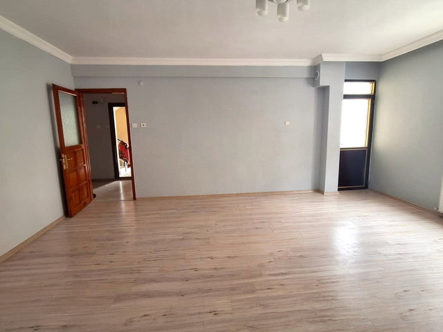 BUCA ÇAMLIKULE MH. 135 M² DOĞAL GAZLI KIRALIK 3+1 DAIRE