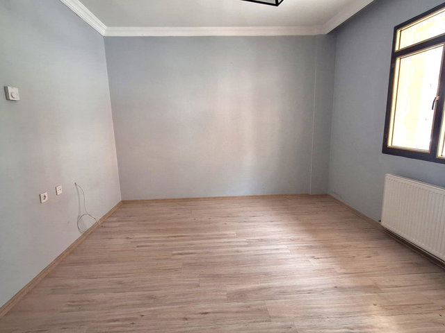 BUCA ÇAMLIKULE MH. 135 M² DOĞAL GAZLI KIRALIK 3+1 DAIRE