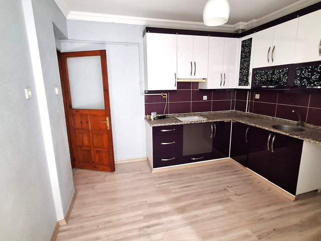 BUCA ÇAMLIKULE MH. 135 M² DOĞAL GAZLI KIRALIK 3+1 DAIRE