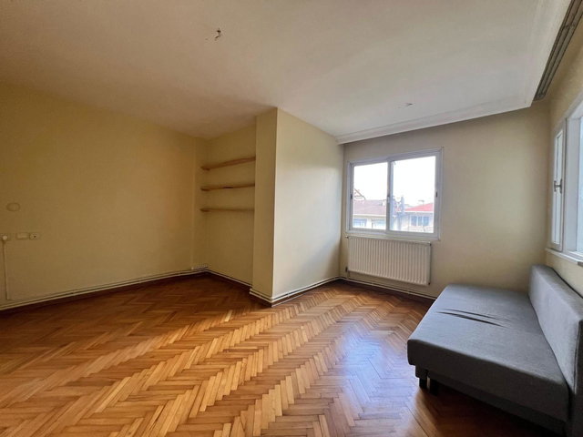 KADIKÖY RIHTIM 3+1 MERKEZİ KONUM KİRALIK DAİRE