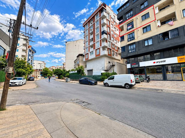 GEBZE'DE CADDE ÜZERİ | KREDİYE UYGUN | GENİŞ 2+1 | ARA KAT | ASANSÖRLÜ