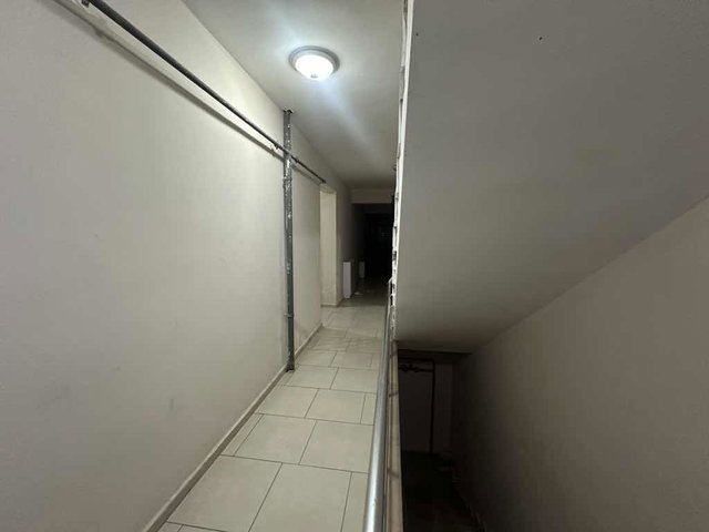 REMAX DIA'DAN KONURALP ÜNİVERSİTE BÖLGESİNDE CADDE CEPHELİ 1+1