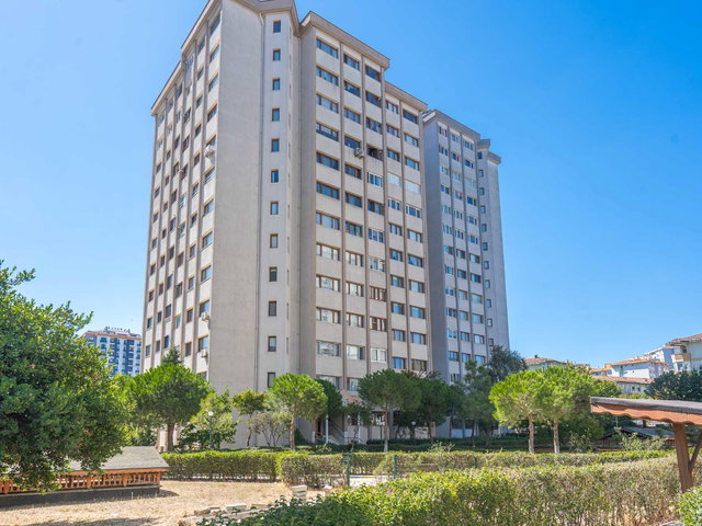 REMAX GELİŞİMDEN EMEKEVLER SİTESİNDE 3+1 SATILIK DAİRE