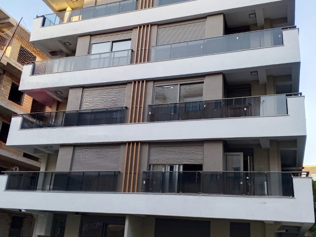 IŞIKLAR VE DENİZE ADIM MESAFEDE SIFIR 3+1 SATILIK DAİRE