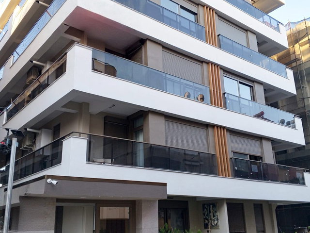 IŞIKLAR VE DENİZE ADIM MESAFEDE SIFIR 3+1 SATILIK DAİRE
