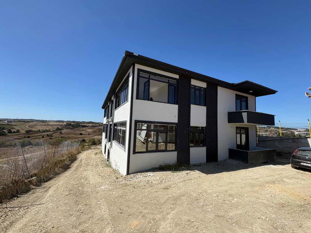 SAKARYA, KAYNARCA KERTİL MAHALLESİNDE 140 M² 2+1 SATILIK DAİRE