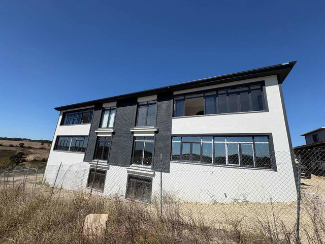SAKARYA, KAYNARCA KERTİL MAHALLESİNDE 140 M² 2+1 SATILIK DAİRE