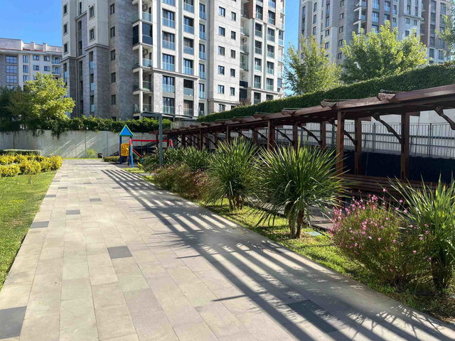 GEBZE EMLAKKONUT 3.ETAP ÇİFT BANYOLU ARAKAT PEYZAJ CEPHELİ 2+1