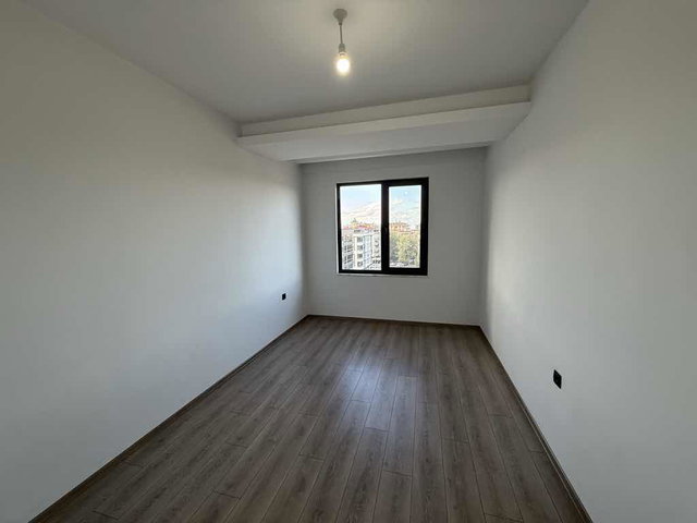 TÜRKİŞ TRAMVAY DURAĞINA CEPHE HARİKA KONUM 3+1