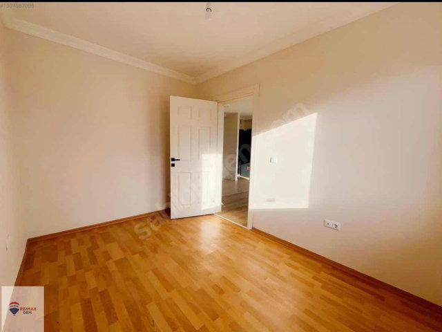 REMAX DEM'DEN YUNUS EMRE TOKİ'DE KİRALIK 1+1 DAİRE