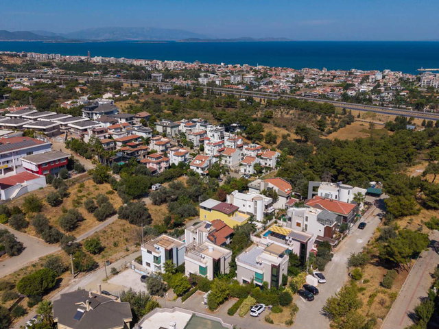 TAM MÜSTAKİL HAVUZLU KULLANIŞLI VİLLA