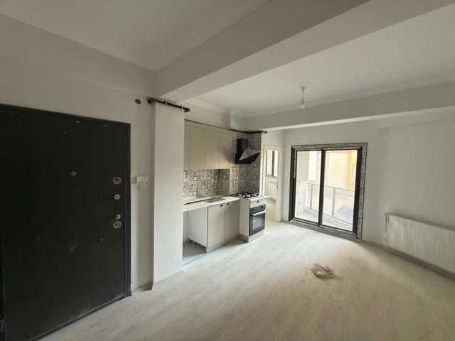 SEYREK MEYDANDA KİRALIK 1+1 DAİRE