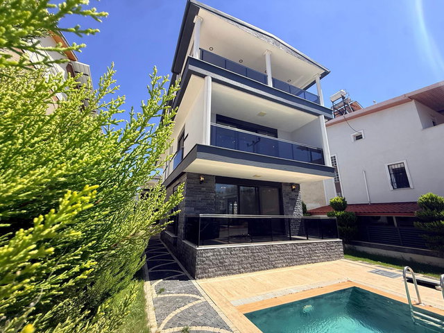 DİDİM’DE 2026 YAPIMI SIFIR 5+2 VİLLA | 285 M² | 4 BANYO | 4 CEPHE