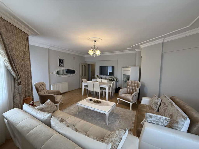 ÖNÜ AÇIK MANZARALII PRESTİJLİ SİTE YAŞAMI NET 135 M2 EŞYALI 3+1