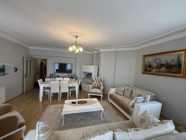 ÖNÜ AÇIK MANZARALII PRESTİJLİ SİTE YAŞAMI NET 135 M2 EŞYALI 3+1