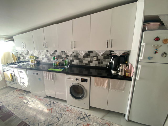 GÜNEŞLIDE ÜSKÜP CADDESINE YAKIN 4+2 DUBLEKS DAIRE VİDEOLU