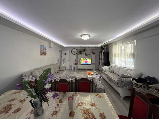 KÜÇÜKKOLPINAR GÖKDELENLERİN HEMEN ALTI ÇOK GENİŞ SATILIK 3+1