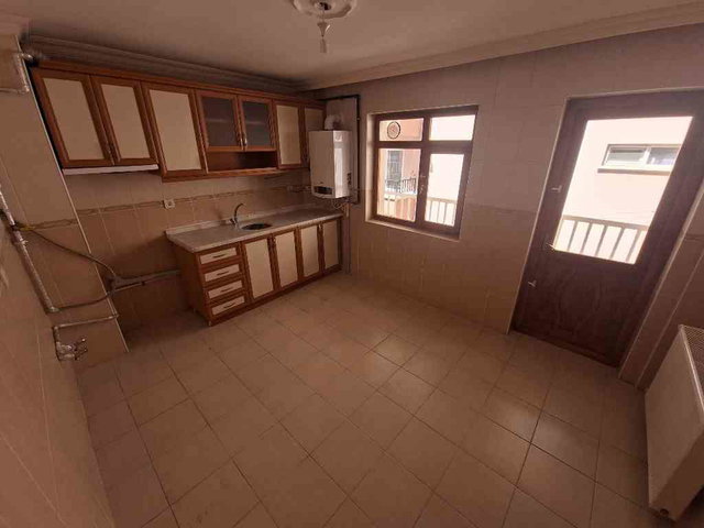 ESERTEPE'DE 4+1 BAĞIMSIZ SALON 135M2