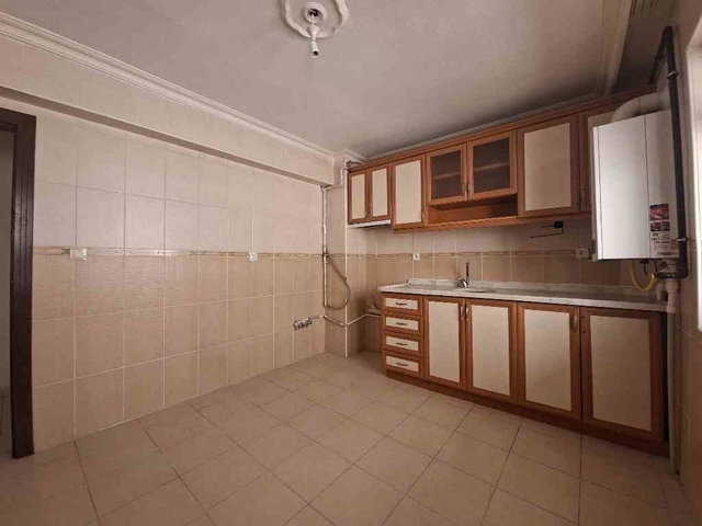ESERTEPE'DE 4+1 BAĞIMSIZ SALON 135M2