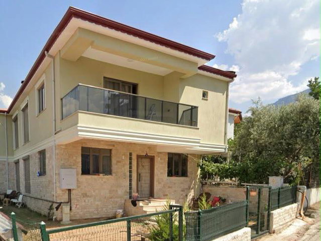 REMAX MODEL DEN TEKKEKÖY MAHALLESINDE 300M² 6+1 KIRALIK VILLA
