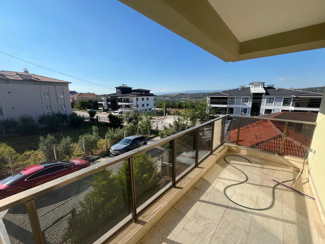 REMAX MODEL DEN TEKKEKÖY MAHALLESINDE 300M² 6+1 KIRALIK VILLA