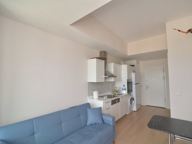MANZARA ADALAR DA YÜKSEK KAT EŞYALI KİRALIK 62M² BALKONLU 1+1