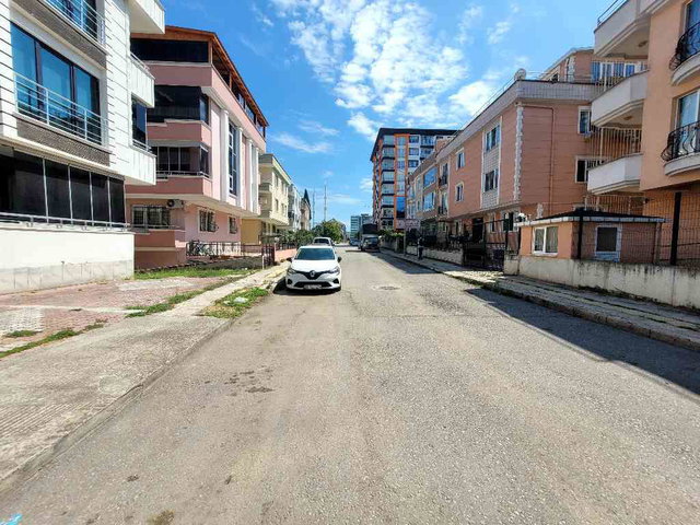 TÜRKİŞ TRAMVAY DURAĞINA 250 M. EŞYALI 1+1
KİRALIK DAÏRE