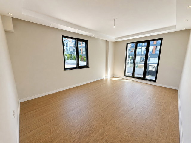 HASTANE VE SAHİLE YAKIN SIFIR 2+1 AÇIK-KAPALI OTOPARKLI DAİRE