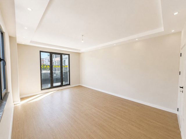 HASTANE VE SAHİLE YAKIN SIFIR 2+1 AÇIK-KAPALI OTOPARKLI DAİRE