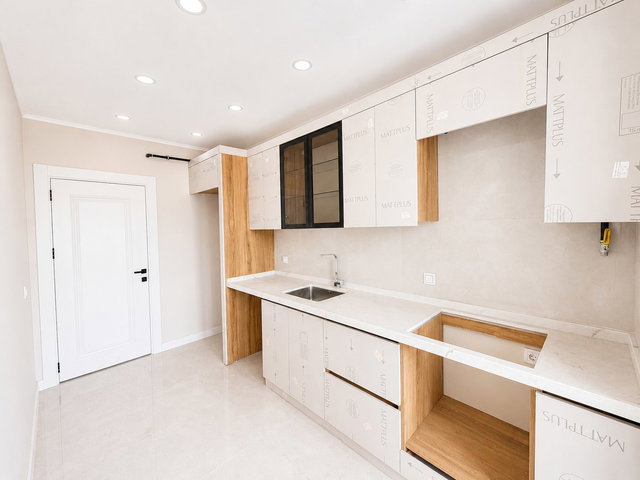 HASTANE VE SAHİLE YAKIN SIFIR 2+1 AÇIK-KAPALI OTOPARKLI DAİRE