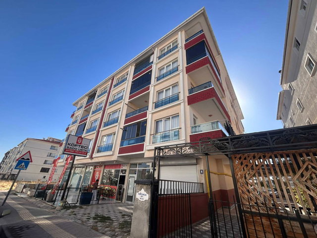 YENIKENT FEVZİ ÇAKMAK’TA 3+1  165 M² BRÜT  2 BANYO 3 BALKONLU