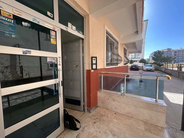 YENIKENT FEVZİ ÇAKMAK’TA 3+1  165 M² BRÜT  2 BANYO 3 BALKONLU