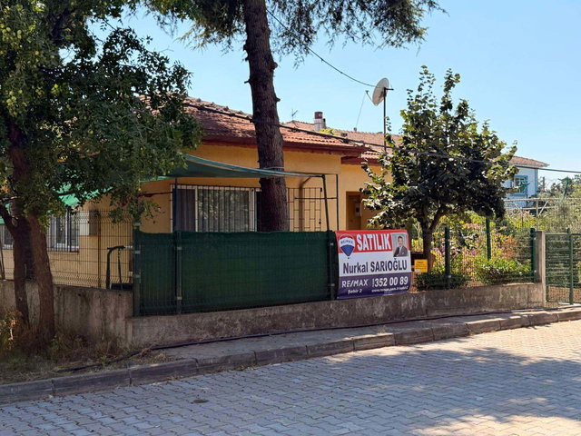 REMAX ŞEHİR 2'DEN KONUT VE TİCARİ İMARLI MÜSTAKİL YAŞAM ALANI