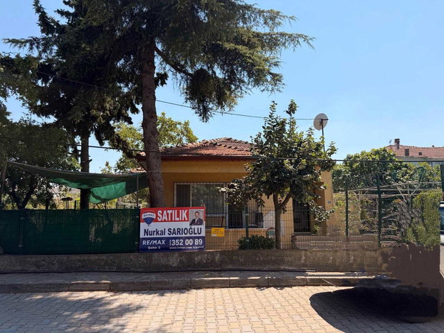 REMAX ŞEHİR 2'DEN KONUT VE TİCARİ İMARLI MÜSTAKİL YAŞAM ALANI