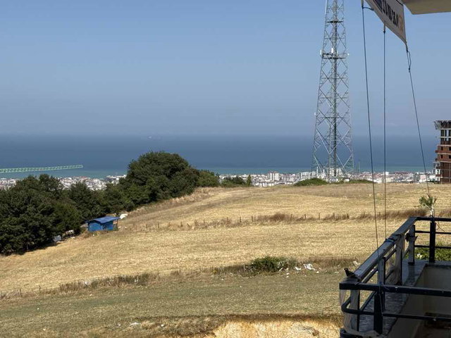 DENİZ MANZARALI, EBEVEYN BANYOLU, YERDEN ISITMALI SIFIR 2+1