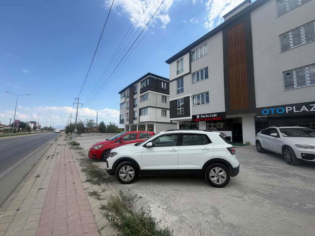 REMAX DEM'DEN ANA CADDE ÜZERİ 8 ADET SATILIK 1+1 DAİRELER