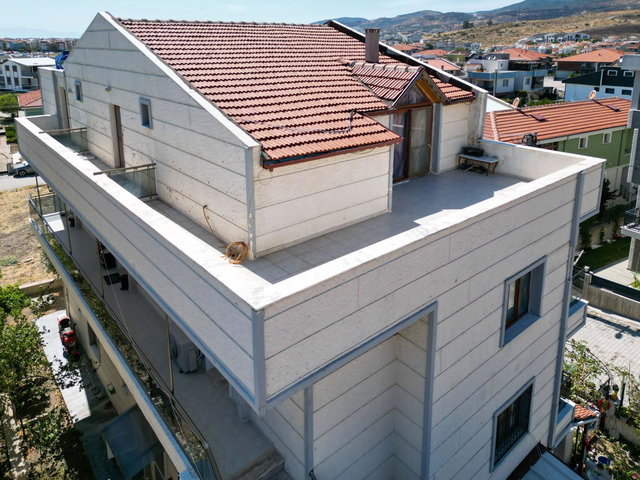 ÇANDARLI'DA YAZLIK TADINDA SATILIK DUBLEKS DAİRE