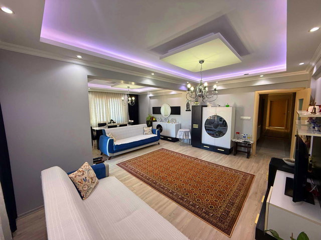 RE/MAX İNCİ'DEN MALTEPE MAH. AYŞEGÜL SİTESİ’NDE 3+1 SATILIK DAİRE