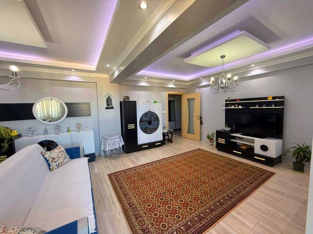 RE/MAX İNCİ'DEN MALTEPE MAH. AYŞEGÜL SİTESİ’NDE 3+1 SATILIK DAİRE