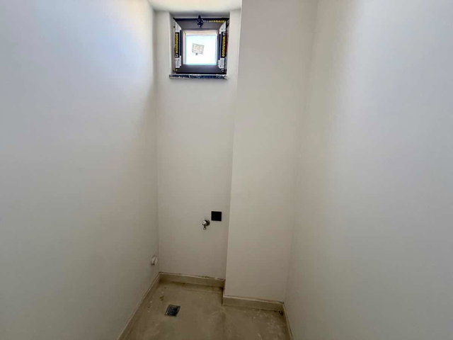 REMAX DEM'DEN SEYRİDEM KARŞISI PANJURLU 2.5+1 SATILIK LÜKS DAİRE