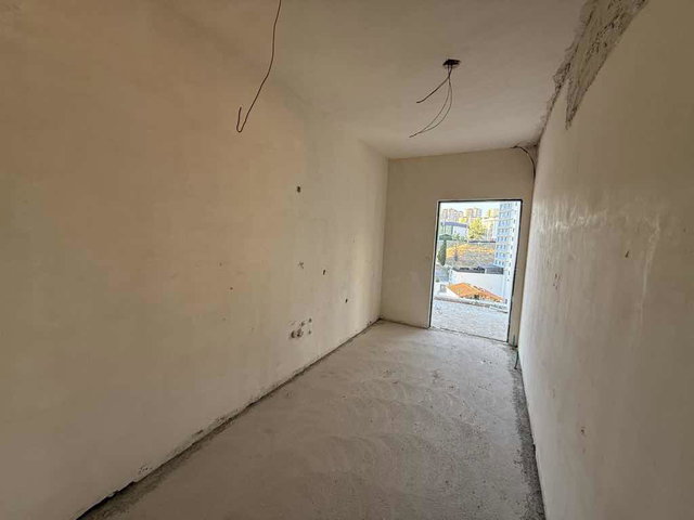 YAKAPARK’TA AYDOS ORMANINA KOMŞU, PRESTİJLİ SİTEDE 3+1 DAİRE