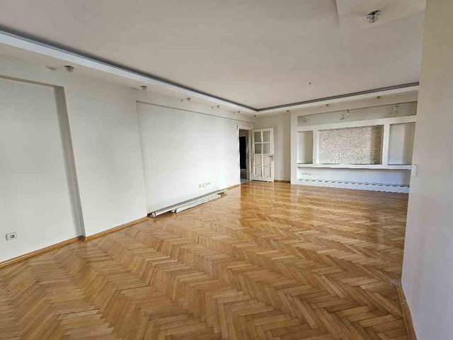 MÜTHİŞ KONUM BOYALI 145 M² NET 3+1 BALKONLU