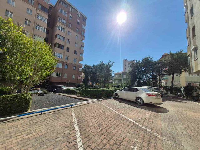 MALTEPE ALTAYÇEŞME'DE SOYKENT SİTESİ'NDE 3+1, 7. KAT, OTOPARKLI SATILIK DAİRE