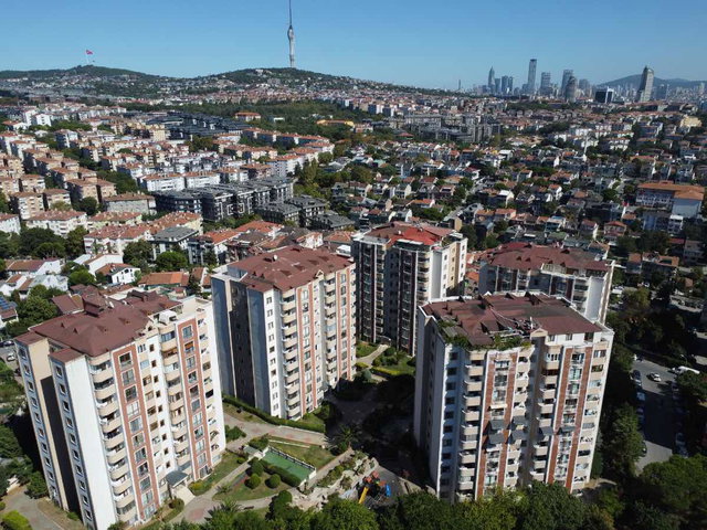 BİLGEN KONUTLARINDA GÜNEY CEPHE DENİZ MANZARALI ARAKAT 3+1 DAİRE