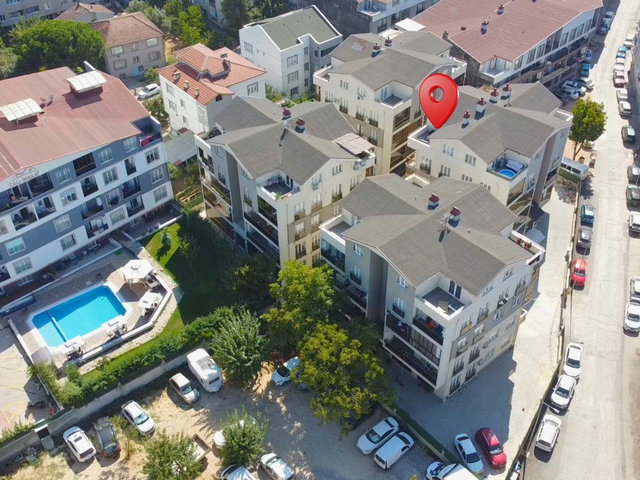 REMAX BEYAZ ÇALI MERKEZDE SİTE İÇİ GENİŞ BAKIMLI 2+1 DUBLEKS DAİRE