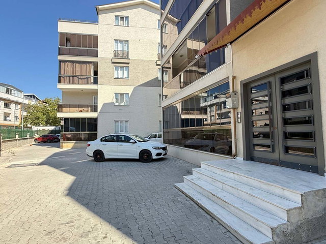 REMAX BEYAZ ÇALI MERKEZDE SİTE İÇİ GENİŞ BAKIMLI 2+1 DUBLEKS DAİRE