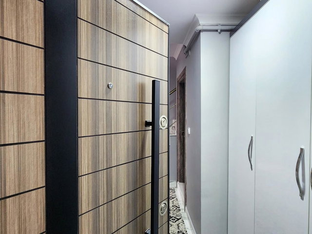 REMAX BEYAZ ÇALI MERKEZDE SİTE İÇİ GENİŞ BAKIMLI 2+1 DUBLEKS DAİRE
