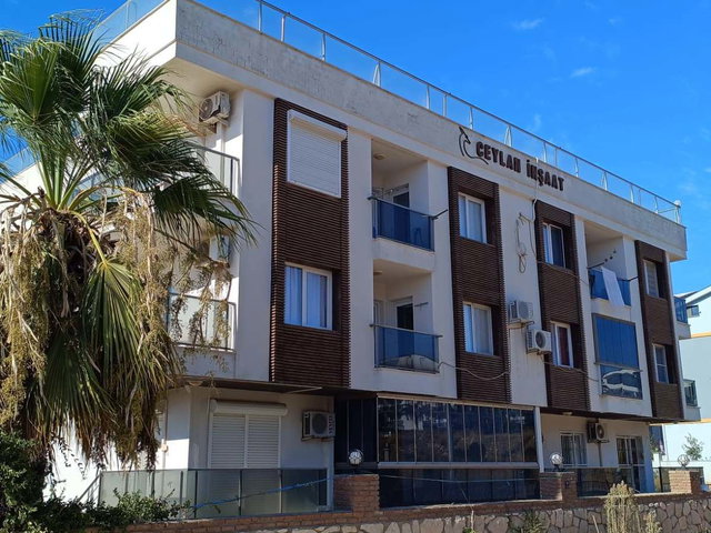 HİSAR MAHALLESİNDE HAVUZLU GENİŞ TERASLI EŞYALI 1+1 DAİRE