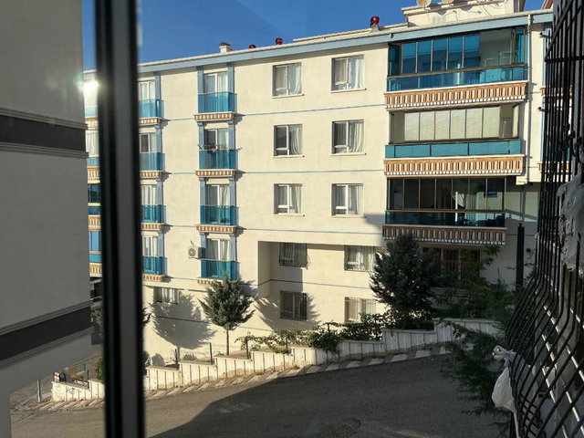 ATAPARK  MAH . AŞIK VEYSEL PARKI VE POLIS KARAKOLU NUN YAKININDA 3+1  OTOPARKLI SATILIK DAİRE