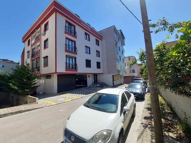 SULTANBEYLİ TURGUT REİS MAHALLESİNDE SATILIK 4+1 DUBLEKS DAİRE